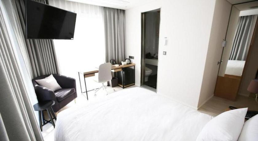 Londoner Hotel Busan Esterno foto